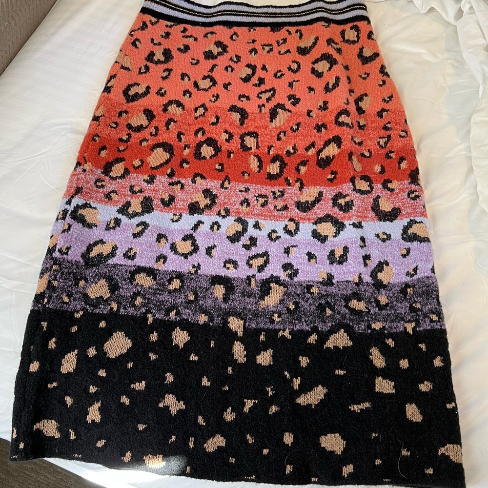 NWOT Maeve by Anthropologie sweater skirt.